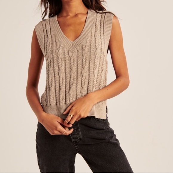 Abercrombie and Fitch v neck knit sweater vest M - Picture 4 of 4